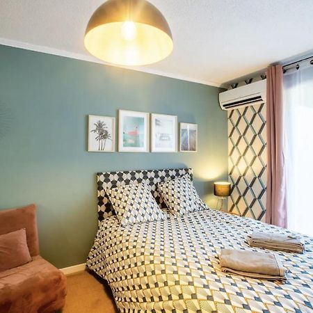Studio Terrasse & Parking Gratuit En Residence Nimes Exterior foto
