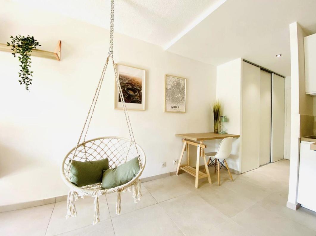 Studio Terrasse & Parking Gratuit En Residence Nimes Exterior foto