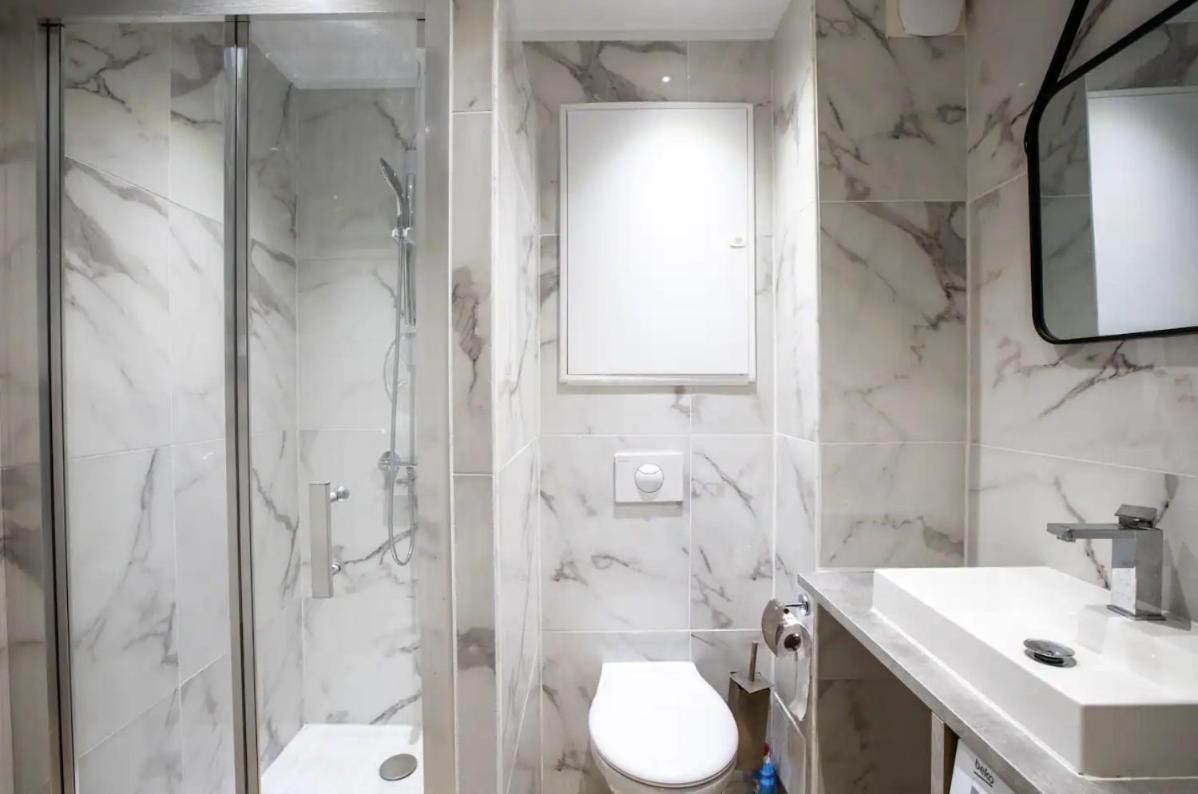 Studio Terrasse & Parking Gratuit En Residence Nimes Exterior foto