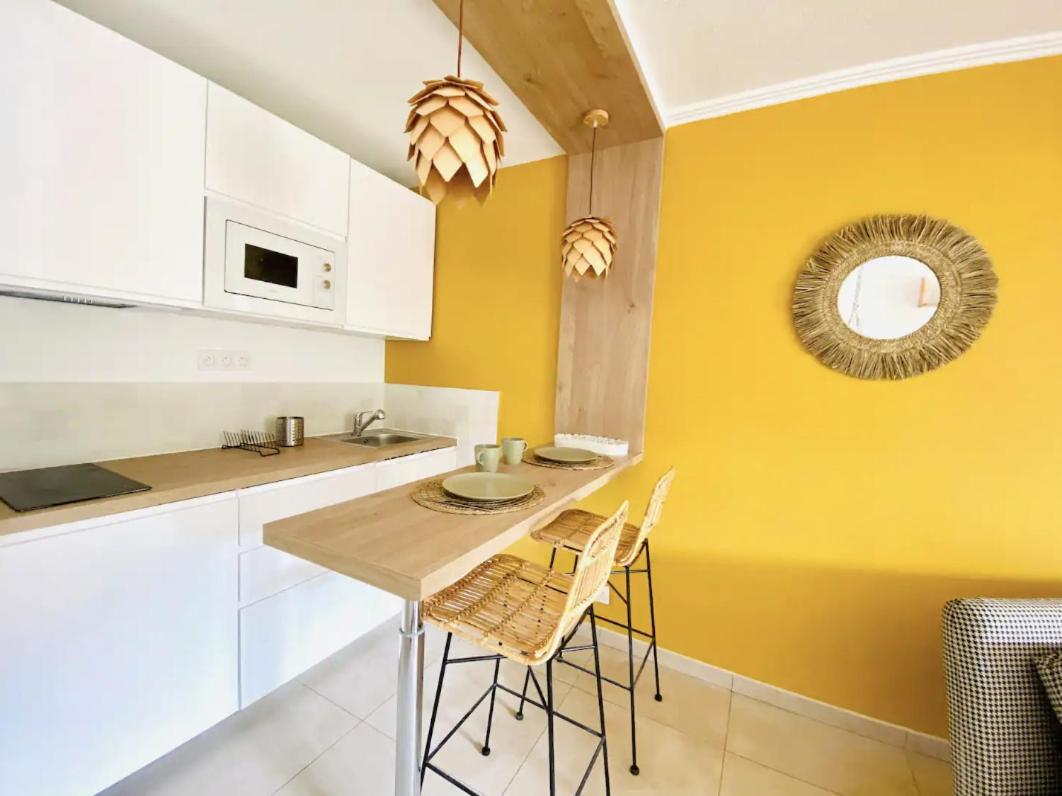 Studio Terrasse & Parking Gratuit En Residence Nimes Exterior foto